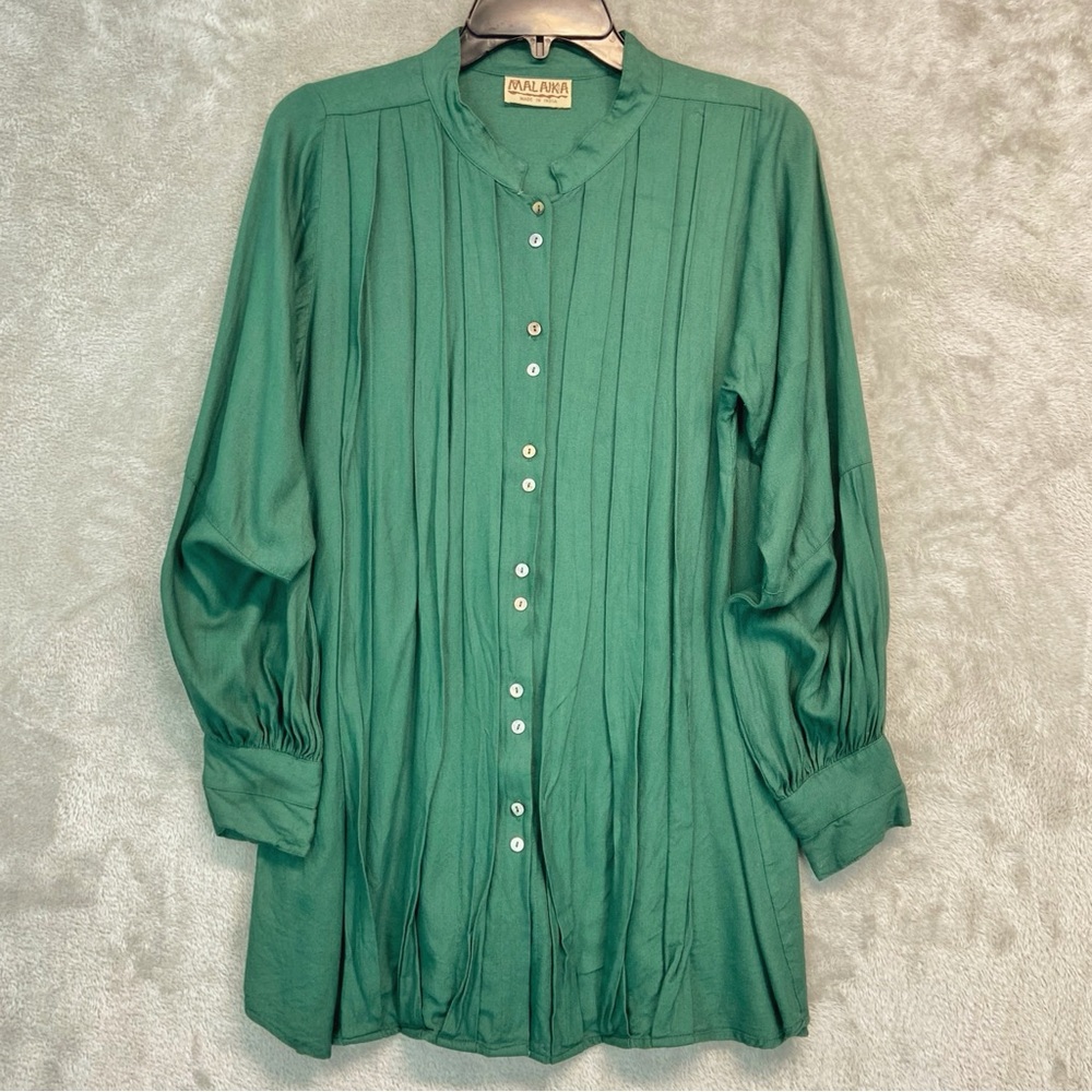 Kelly Green Rayon long Sleeves Tunic Blouse Size M